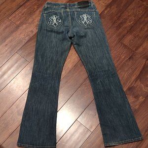 Dereon  Women's embellished pocket jeans SIZE 7/8